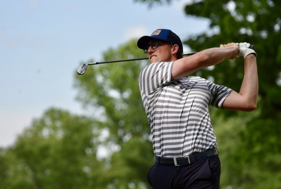 Campbell Wolf on the tee
